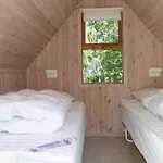 Сasa de vacaciones Lovely In Aakirkeby With Kitchen *