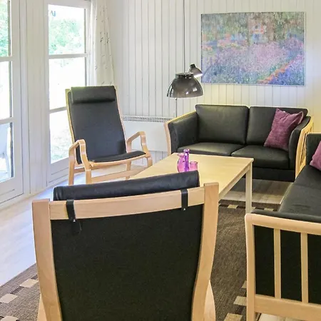 Lovely In Aakirkeby With Kitchen Vester Somarken